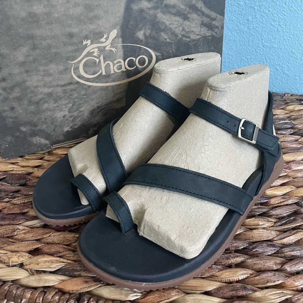 NEW Chaco Toe Loop Sandal